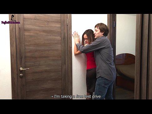 ❤️ సెక్సీ రియల్టర్ ఆమె అపార్ట్‌మెంట్‌ని అమ్ముతున్నప్పుడు ఆమె పుస్సీని మరియు ఫక్స్‌ని చులకనగా కుదిపేసింది - క్రెంపాయ్ ☑ రష్యన్ పోర్న్ మా వద్ద ☑